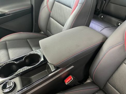 Used 2025 Chevrolet Equinox RS w/ Safety and Technology Package AWD/4WD image 31