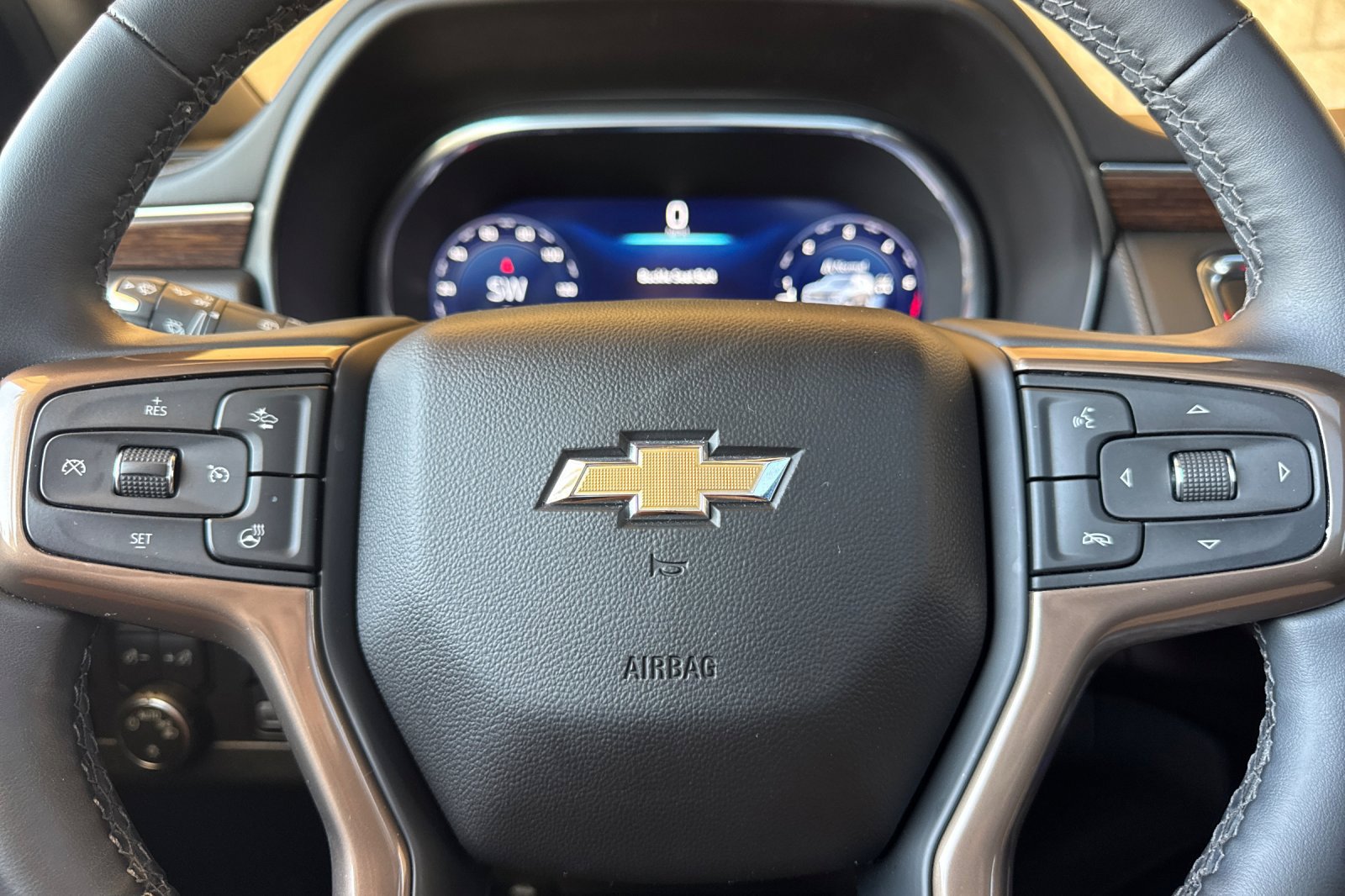 Certified 2023 Chevrolet Tahoe High Country AWD/4WD image 25