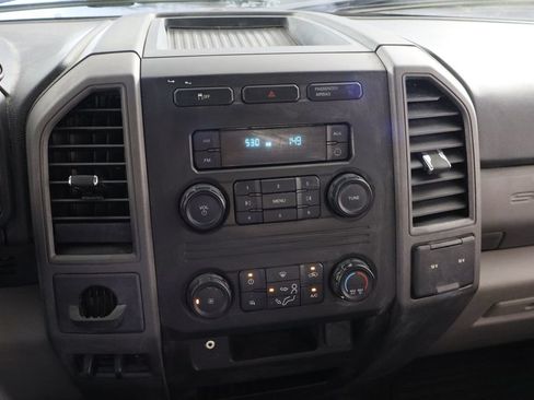 Used 2017 Ford F250 XL w/ Power Equipment Group RWD image 17