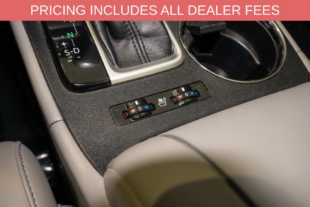 Used 2017 Toyota Highlander Limited Platinum AWD/4WD image 19