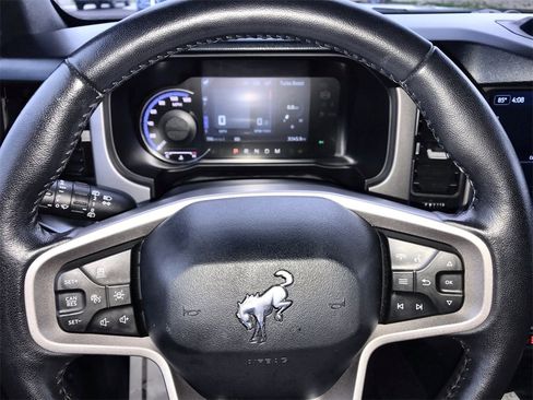 Used 2022 Ford Bronco Outer Banks w/ Sasquatch Package image 14