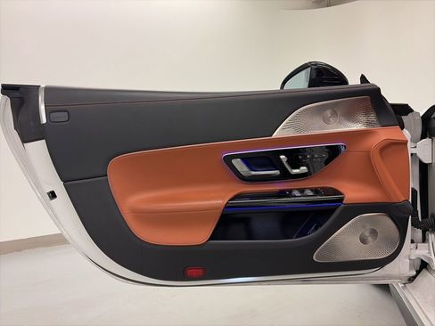 Certified 2022 Mercedes-Benz SL 63 AMG 4MATIC image 13
