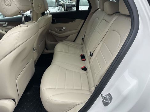 Used 2020 Mercedes-Benz GLC 300 4MATIC w/ Multimedia Package image 19