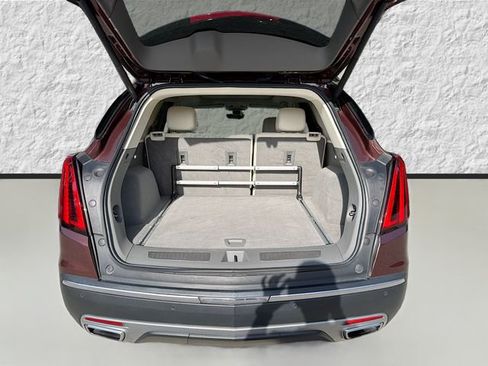 Used 2022 Cadillac XT5 Premium Luxury w/ Technology Package AWD/4WD image 12