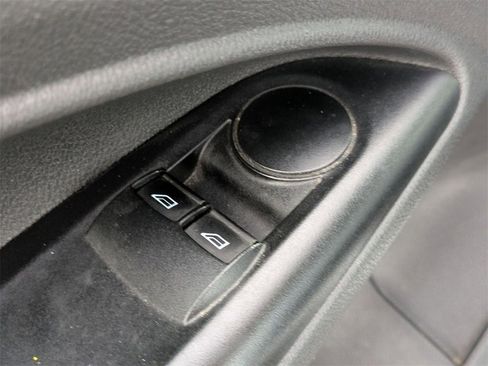 Used 2018 Ford Transit Connect XL image 13