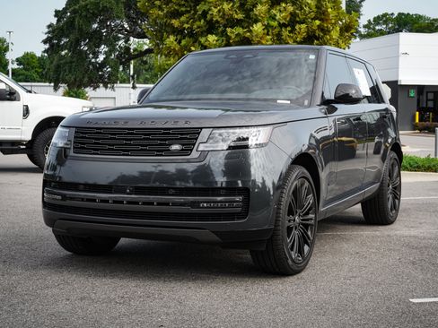 Used 2024 Land Rover Range Rover Autobiography AWD/4WD image 5