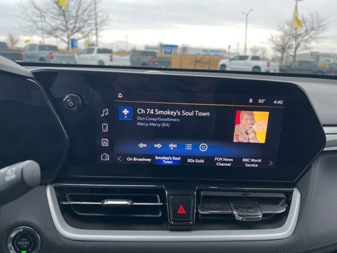 Used 2025 Chevrolet TrailBlazer LT w/ Driver Confidence Package image 18