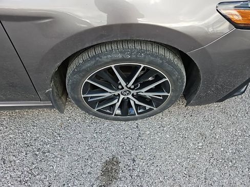 Used 2024 Toyota Camry SE image 10