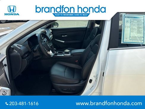 Used 2023 Nissan Sentra SR w/ SR Premium Package FWD image 21