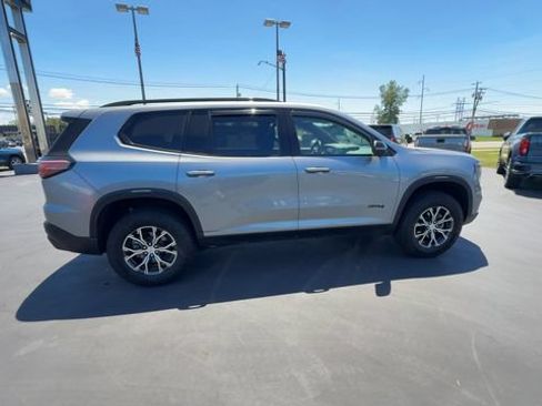 Certified 2025 GMC Acadia AT4 AWD/4WD image 9