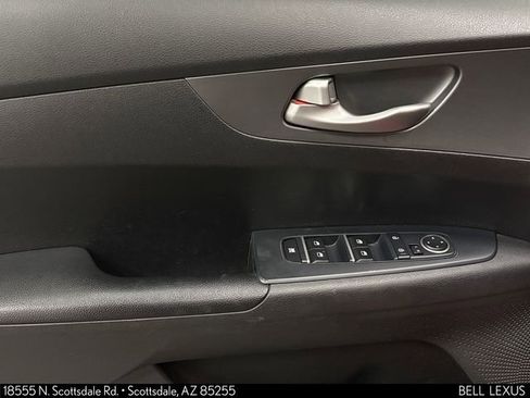 Used 2020 Kia Forte LXS FWD image 11