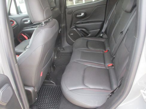 Used 2021 Jeep Renegade Trailhawk w/ Sun & Sound Group AWD/4WD image 5