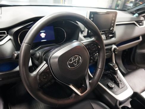 Used 2020 Toyota RAV4 XSE w/ All Weather Liner Package AWD/4WD image 8