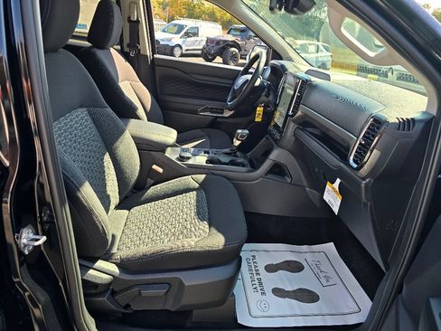 New 2025 Ford Ranger XLT w/ Chrome Accent Package AWD/4WD image 12