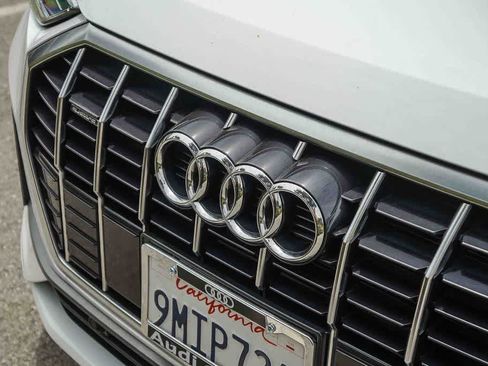 Used 2024 Audi Q3 2.0T Premium AWD/4WD image 9
