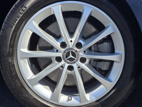 Used 2019 Mercedes-Benz A 220 image 13
