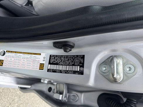 Used 2022 Toyota Corolla LE image 36