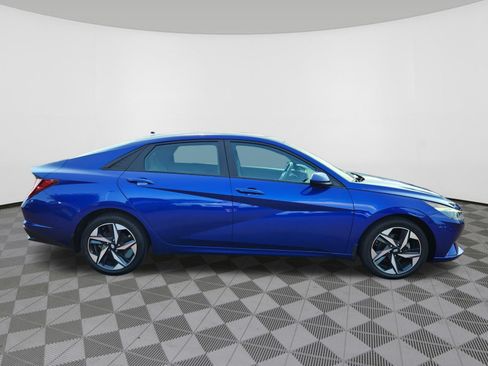 Certified 2023 Hyundai Elantra SEL w/ Convenience Package FWD image 6