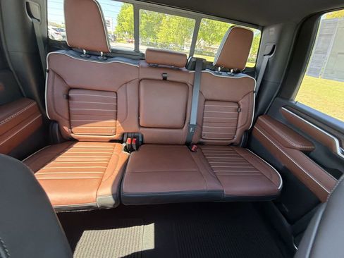 New 2026 GMC Sierra 2500 Denali Ultimate AWD/4WD image 16