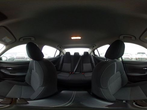 Used 2025 Nissan Sentra SV image 41