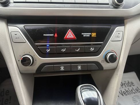 Used 2018 Hyundai Elantra SEL FWD image 33