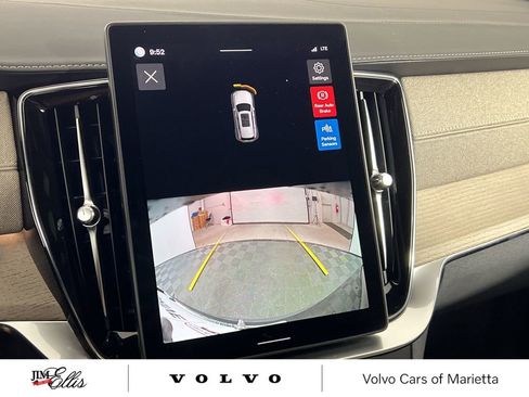 New 2026 Volvo XC90 B5 Core w/ Protection Package image 21