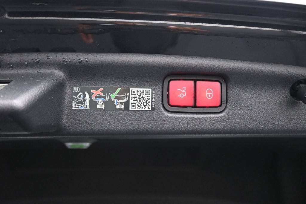 Used 2024 Mercedes-Benz C 300 4MATIC Sedan image 29