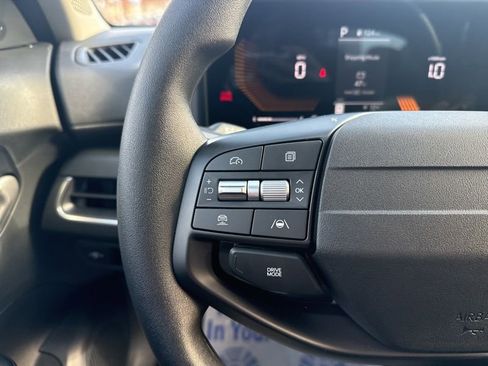 New 2025 Kia K4 LXS image 24