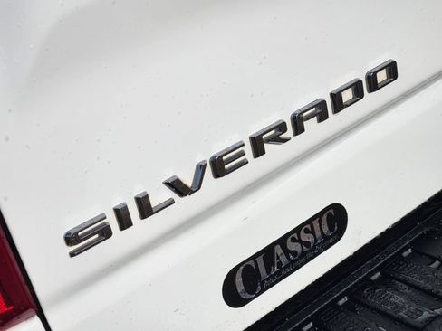 Used 2022 Chevrolet Silverado 1500 W/T w/ WT Fleet Convenience Package AWD/4WD image 12