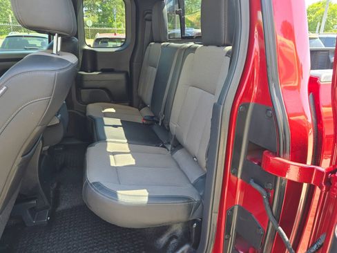 Used 2018 Nissan Titan S image 10