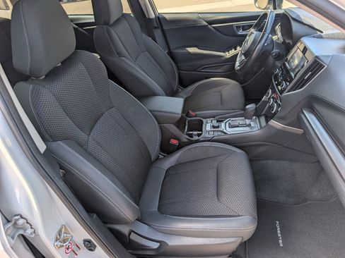 Used 2020 Subaru Forester Premium AWD/4WD image 8