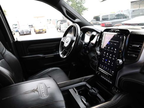 Used 2020 RAM 5500 4x4 Crew Cab image 13