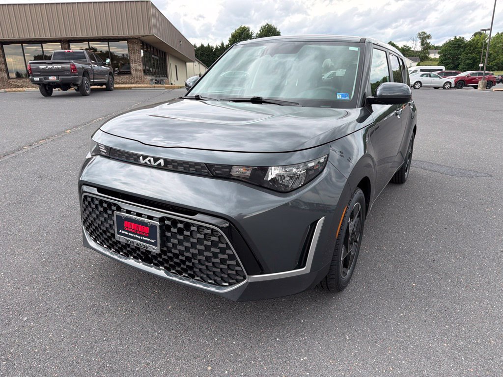 Used 2024 Kia Soul EX FWD image 1