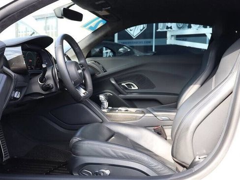 Used 2021 Audi R8 V10 w/ Premium Package image 13