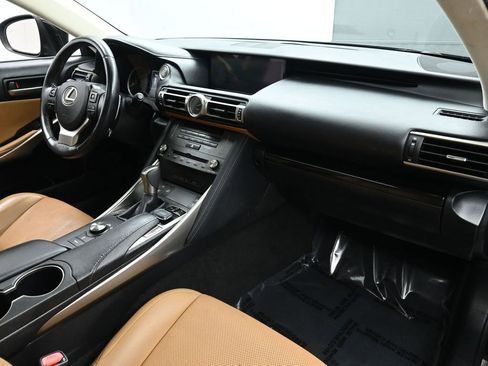 Used 2019 Lexus IS 300 AWD w/ Navigation Package image 21