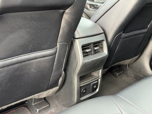 Used 2024 Ford Edge ST-Line image 30