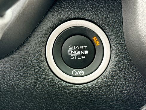 Used 2026 RAM 2500 Big Horn AWD/4WD image 9