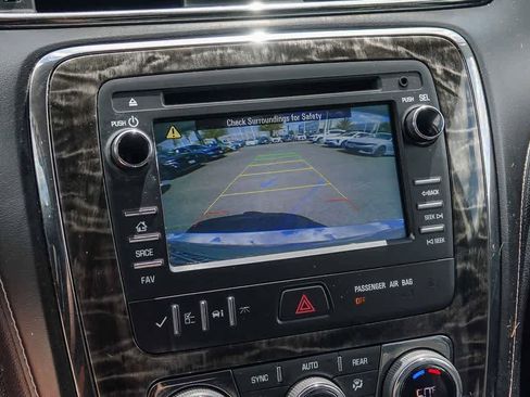 Used 2013 Buick Enclave Leather FWD image 22