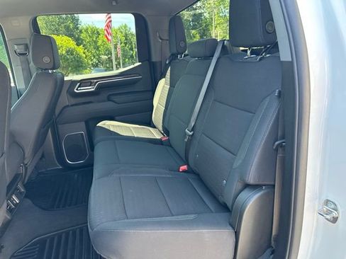 Certified 2024 Chevrolet Silverado 1500 LT AWD/4WD image 24