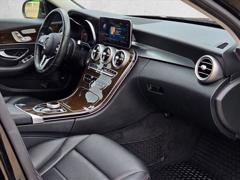 Used 2019 Mercedes-Benz C 300 Sedan image 24