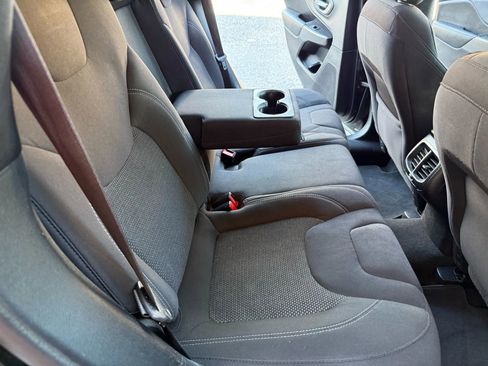 Used 2020 Jeep Cherokee Latitude image 21