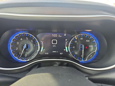 Used 2024 Chrysler Pacifica Touring-L w/ Road Tripper Package image 26