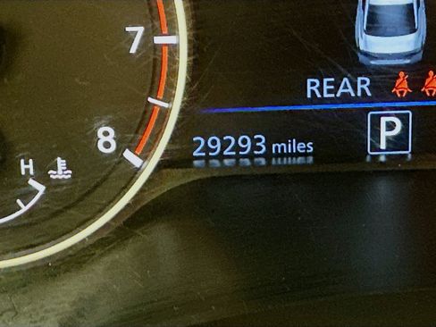 Used 2024 Nissan Altima 2.5 SR AWD/4WD image 19