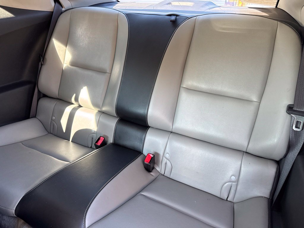 Used 2010 Chevrolet Camaro SS RWD image 12