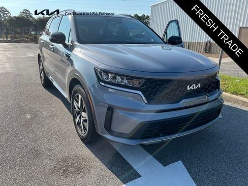 Certified 2022 Kia Sorento S w/ Panoramic Sunroof Package FWD image 1