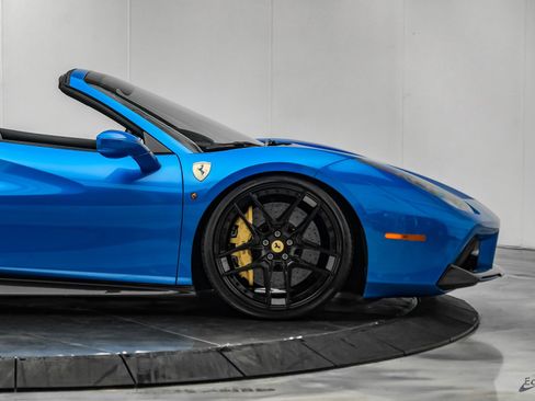 Used 2017 Ferrari 488 Spider RWD image 30