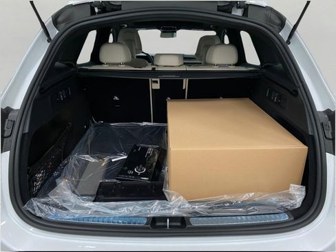 New 2026 Mercedes-Benz GLC 300 4MATIC image 5