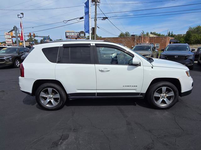 Used 2015 Jeep Compass High Altitude AWD/4WD image 8
