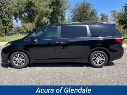 Used 2019 Toyota Sienna XLE Premium w/ Carpet Mat Package