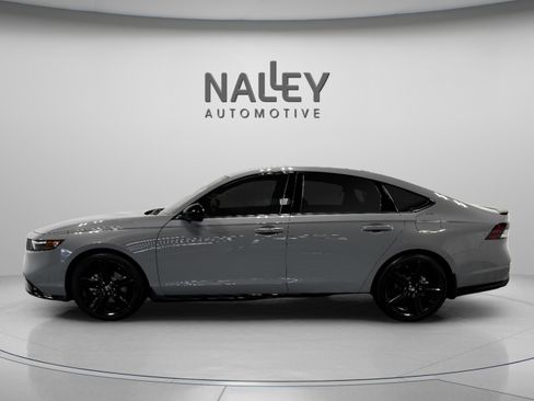 Used 2023 Honda Accord Sport image 2